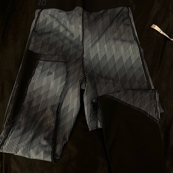 Nike Pro Dri-Fit Geometric Blue Leggings - Picture 9 of 9